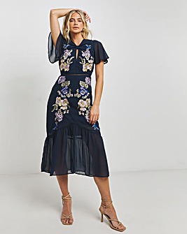 Hope & Ivy Embroidered Dobby Midi Dress