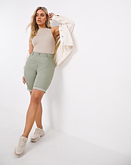 24/7 Soft Green Knee Length Shorts made with Organic Cotton