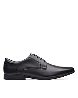 Clarks Sidton Lace Standard Fitting Shoes