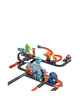 Hot Wheels City Ultra Shark Car Wash