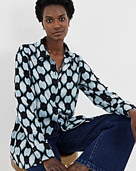 Dipped Back Long Sleeve Shirt