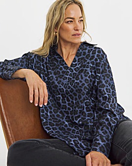 Herringbone Collar Detail Popover Blouse