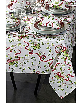 Waterside 9 Piece Holly Tablecloth & Napkin Set