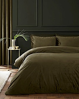 Catherine Lansfield Kingsley Matt Velvet Duvet Set