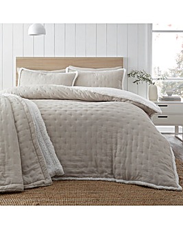 Catherine Lansfield Cosy Nori Sherpa Duvet Set Cream