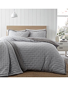 Catherine Lansfield Cosy Nori Sherpa Duvet Set Silver