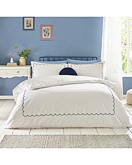 Catherine Lansfield Scallop Border Duvet Cover Set - White & Navy