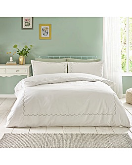 Catherine Lansfield Scallop Border Duvet Cover Set - White & Green