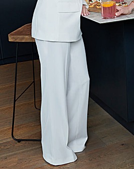 Ladies Trousers Sizes 8-32 | Women's Casual Trousers | JD Williams