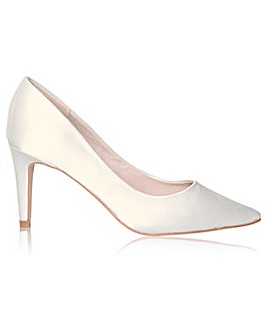 Perfect Rachel Pointed Toe Court Shoe