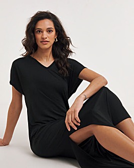 Great Value Soft Touch Midi T-Shirt Dress With Side Slits