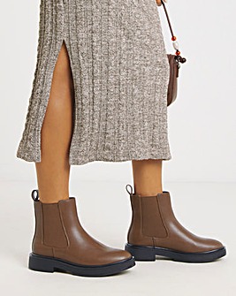 Arya Classic Chelsea Boots Wide E Fit