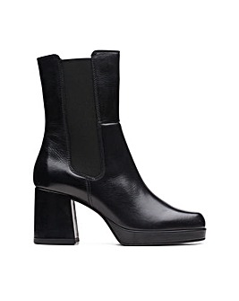 Platform heeled deals chelsea boots