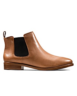 Clarks Taylor Shine Standard Fitting Boots