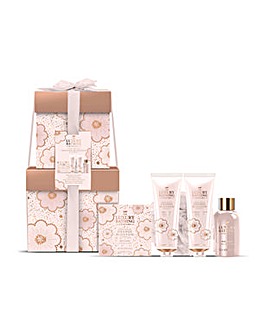 The Luxury Bathing Company Creme Brulee & Vanilla Stack Set