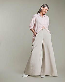 Textured Pleated Wide Leg Trousers