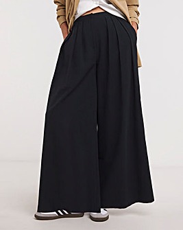 Ultimate Wide Leg Trouser