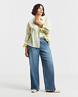 Mid Wash Wide Leg Pull On Jegging