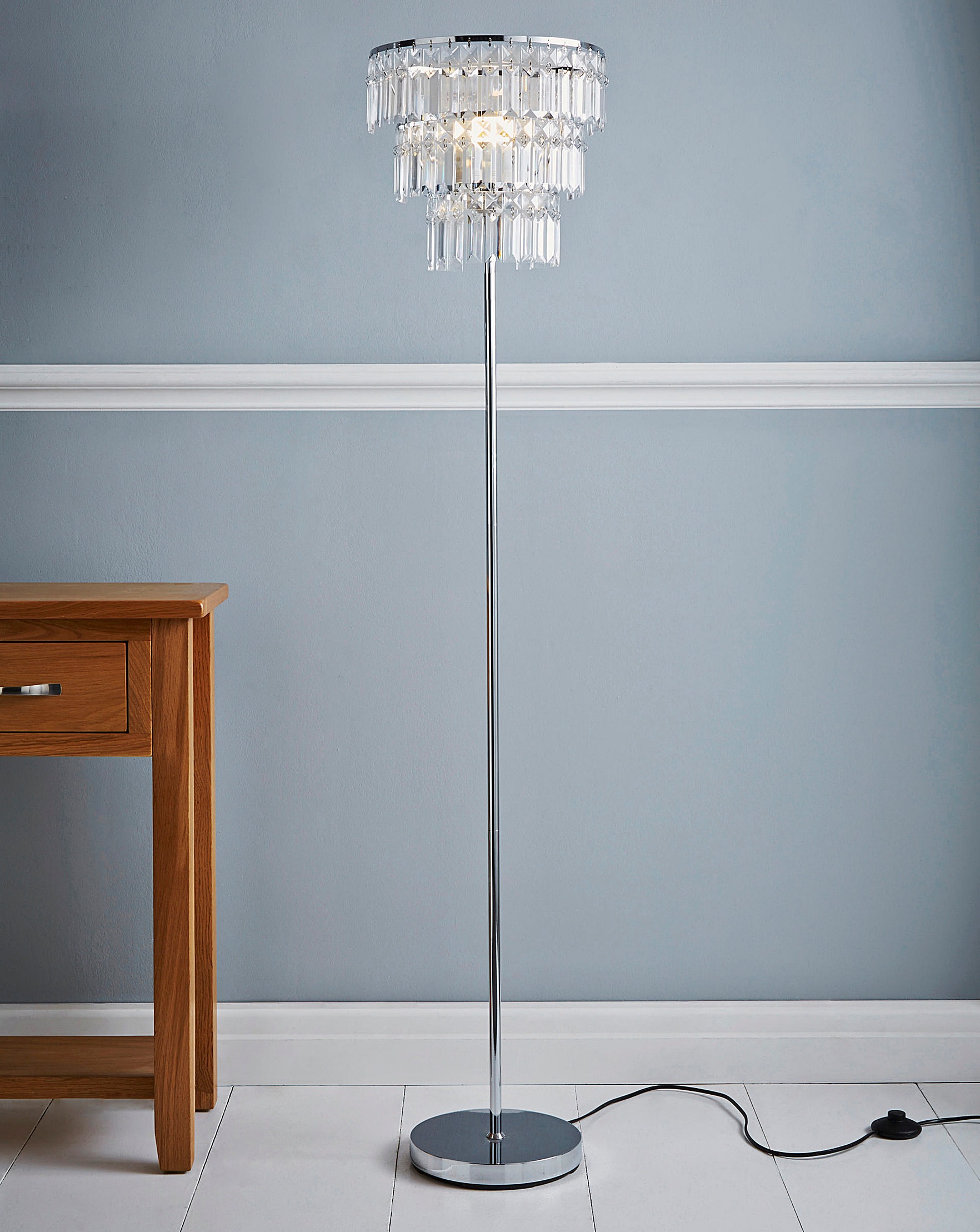 Victoria Floor Lamp J D Williams