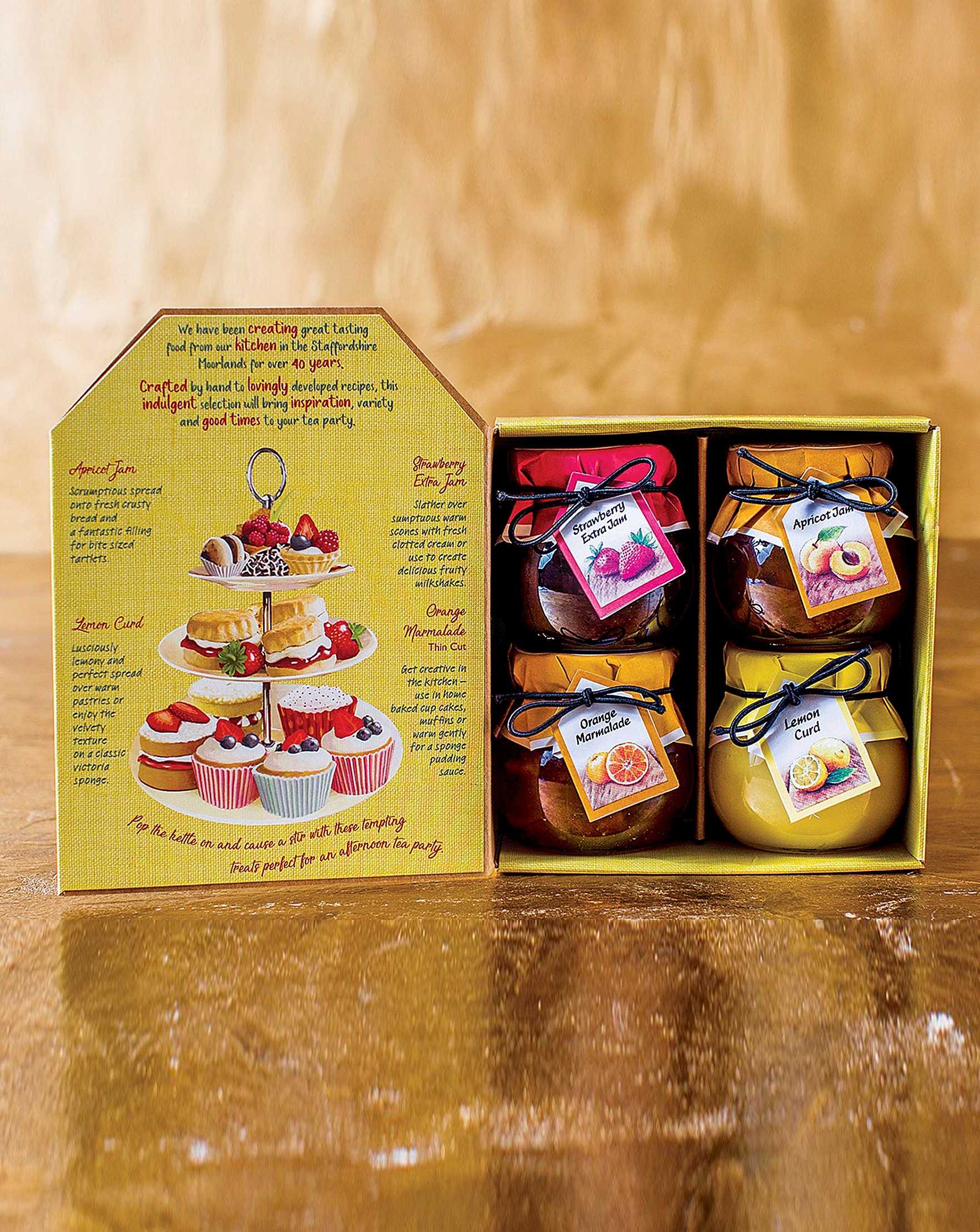 Cottage Delight Treats For Tea Gift Box J D Williams